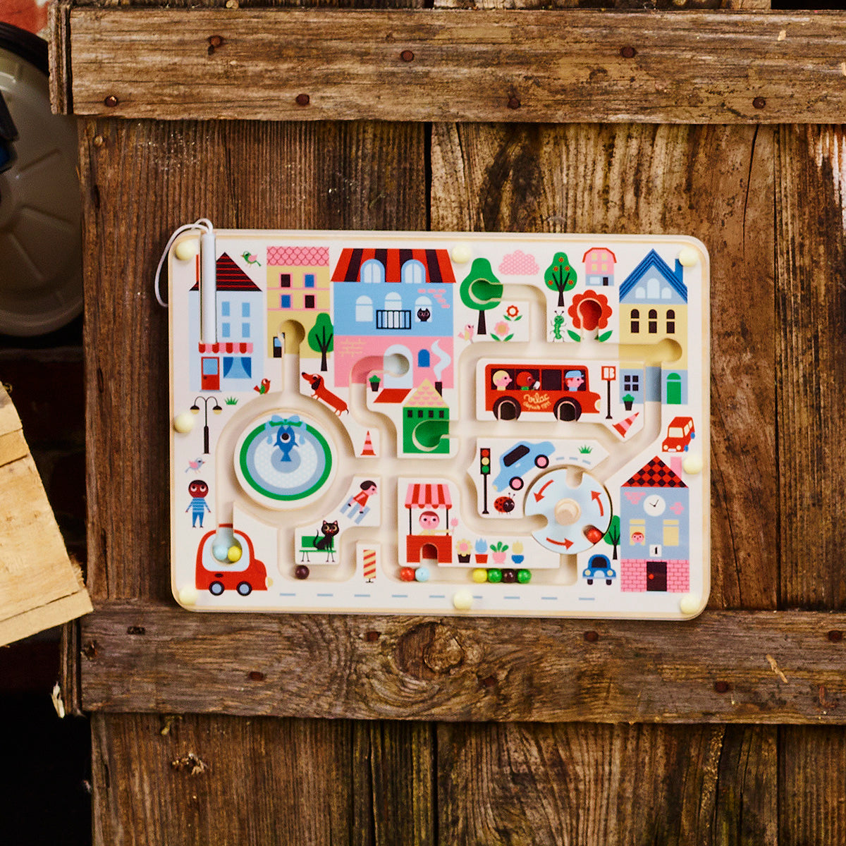 Town Magnetic Maze