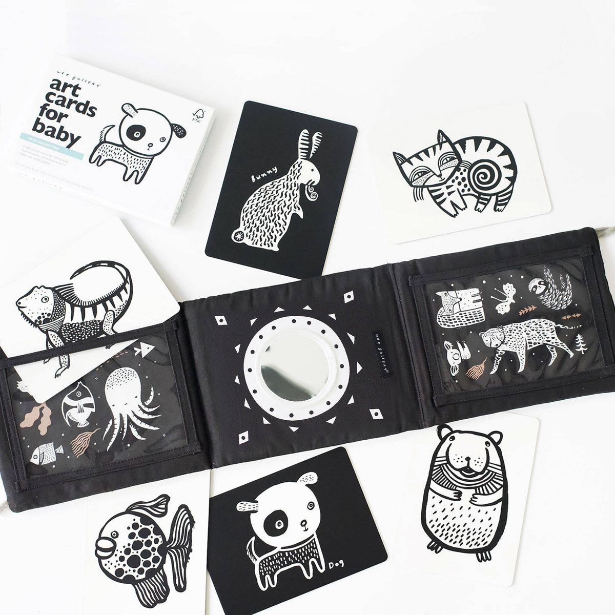 Baby Tummy Time Gallery Gift Set with Contrast Flash Cards