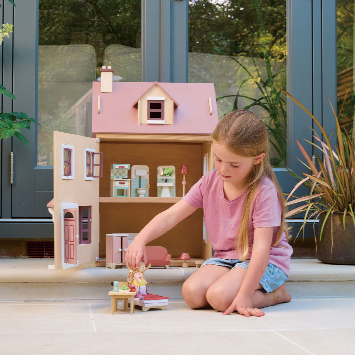 Tender Leaf Dolls House - Foxtail Villa & Furniture