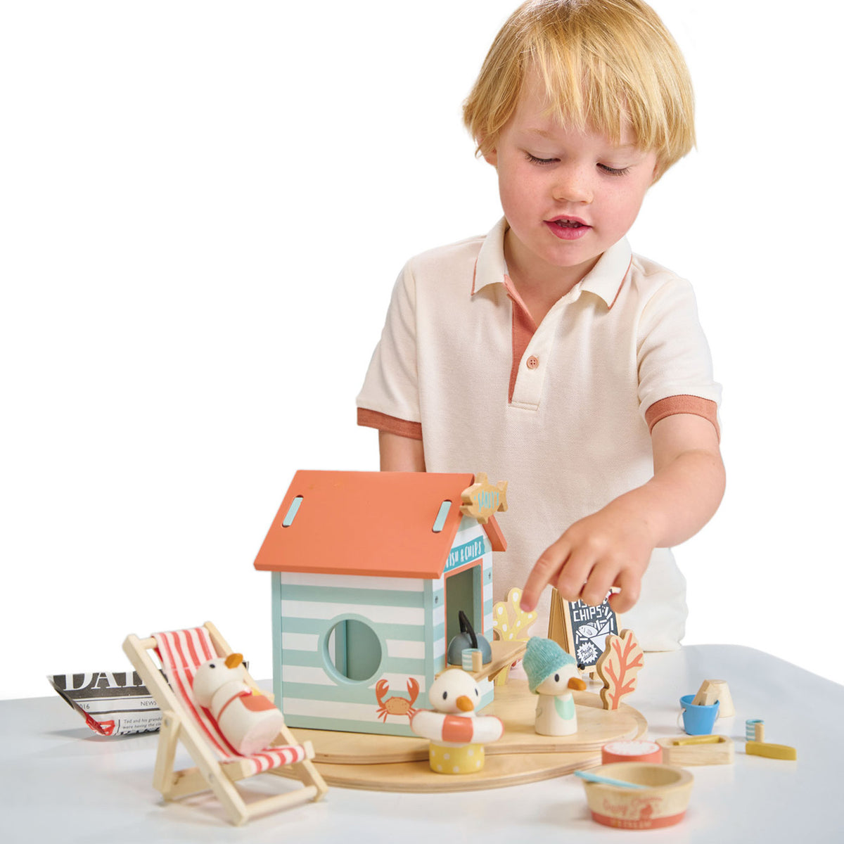 Tender Leaf Sandy's Beach Hut Play Set