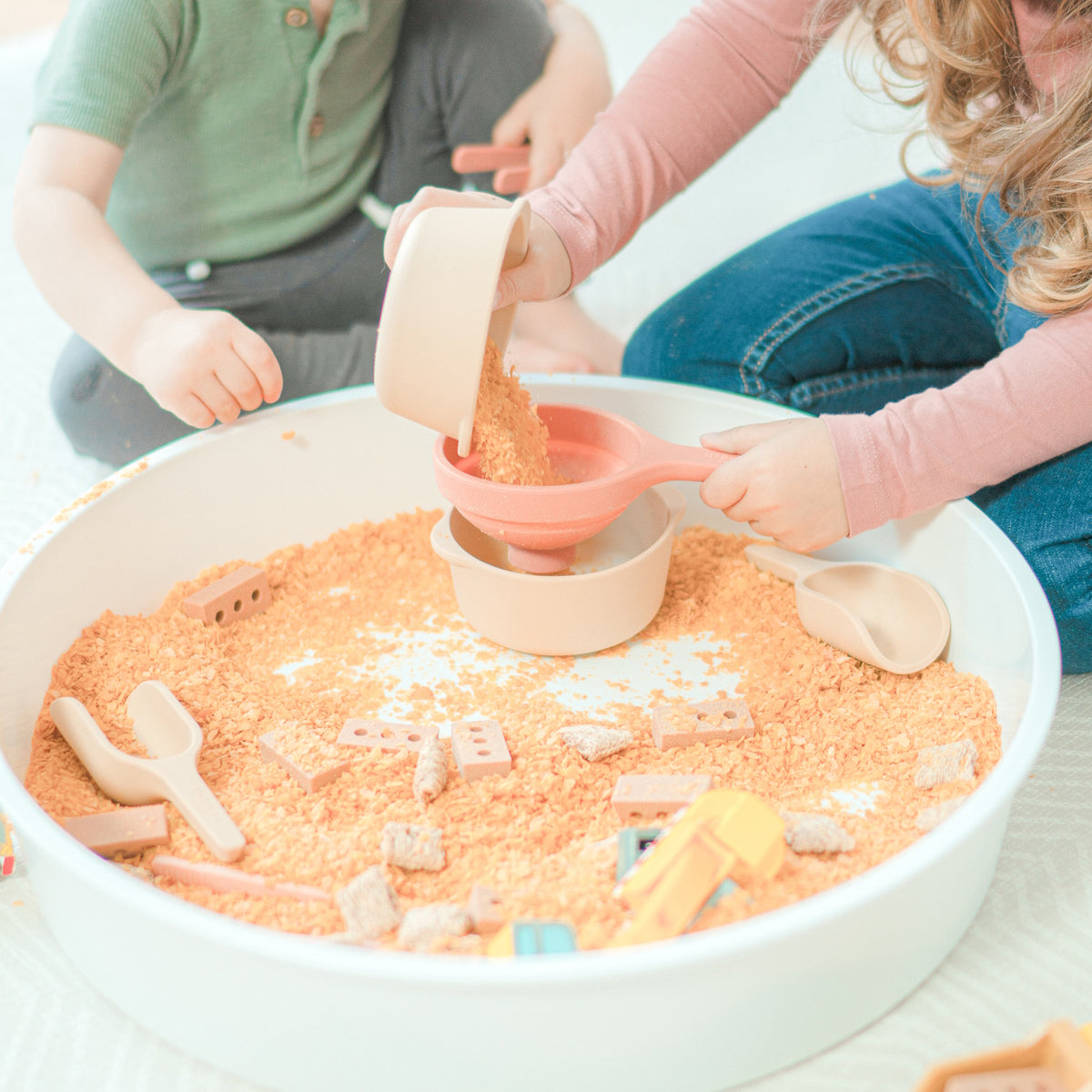 Inspire My Play Collapsible Funnel Set - Coral/Yellow Pastel
