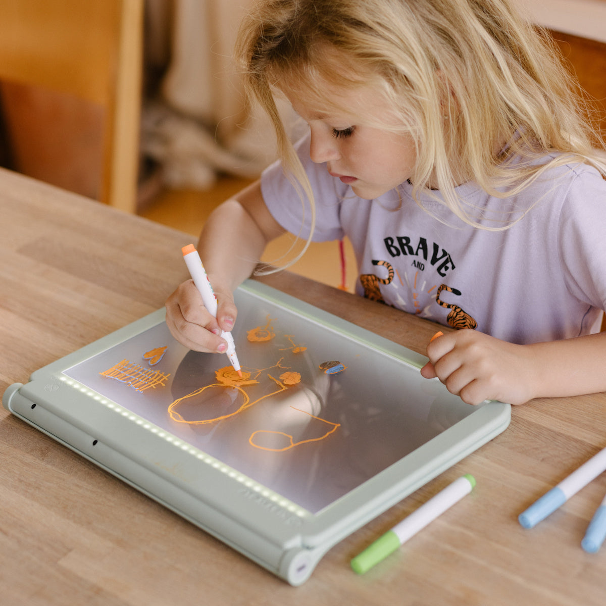 KIDYDRAW PRO - Illuminated Tablet