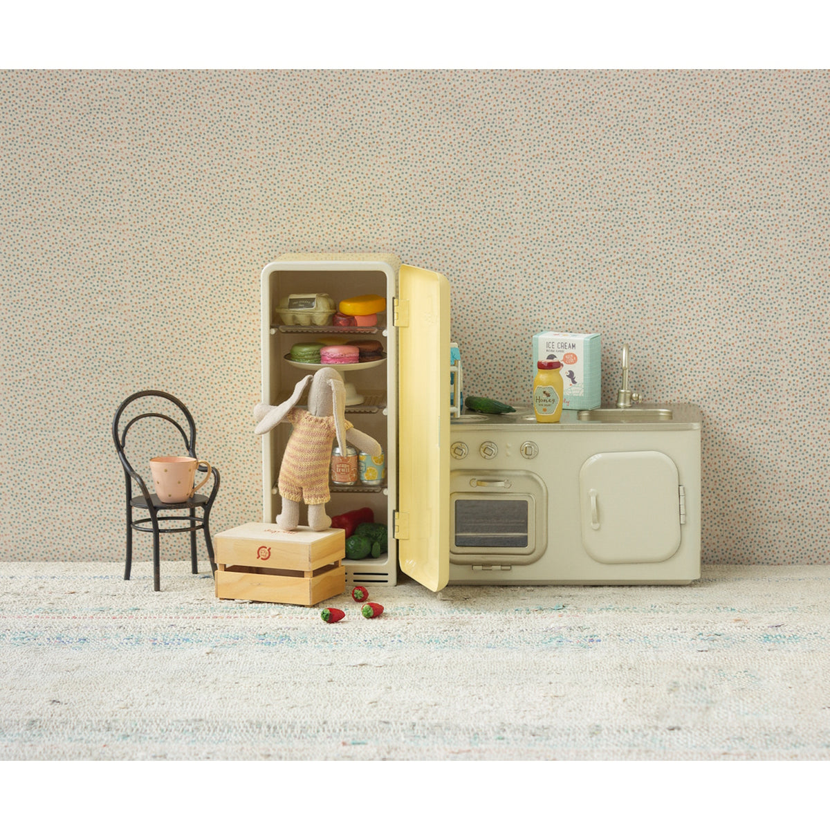 Maileg Miniature Fridge - Yellow