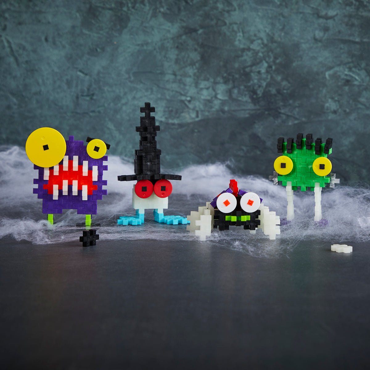 Plus Plus Creepy Critters