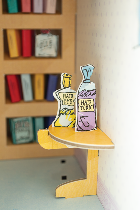 *Wonky* Build Your Own, Roald Dahl 'Matilda' Book Nook