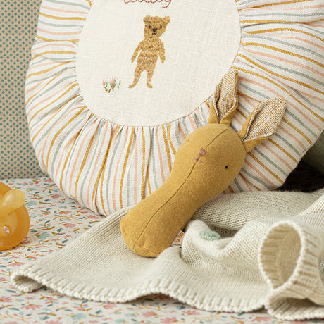 Maileg Lullaby friends, Bunny rattle - Dusty yellow