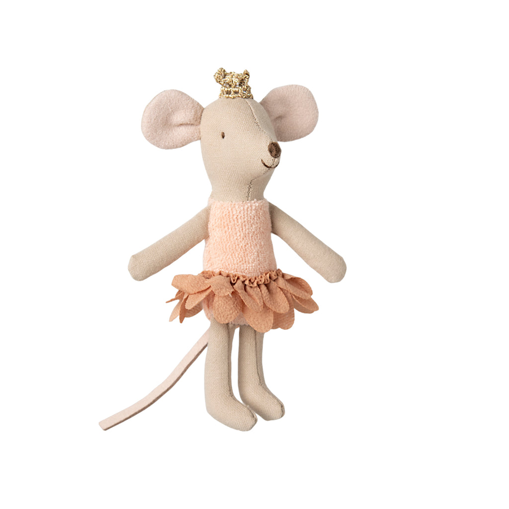Maileg Princess Mouse in a stylish pink outfit with a golden crown – perfect for imaginative play and snuggles.