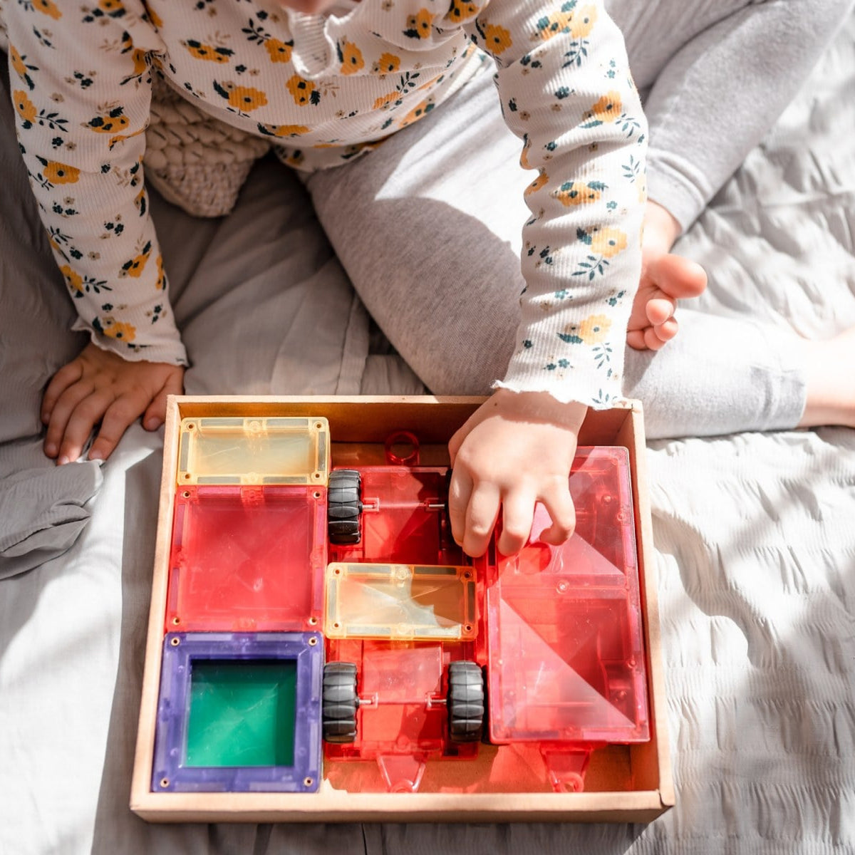 CONNETIX Magnetic Tiles RAINBOW Motion Pack 24 pcs.