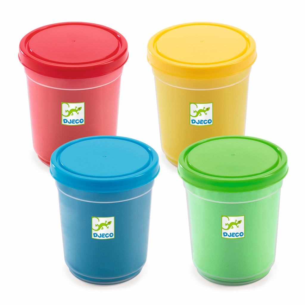 This set includes four vibrant tubs of ultra-soft, non-toxic modeling dough, perfect for sparking creativity and enhancing fine motor skills.​