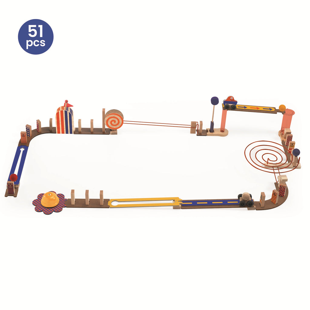 The set comprises 51 pieces, including wooden tracks, ramps, and three large wooden balls.