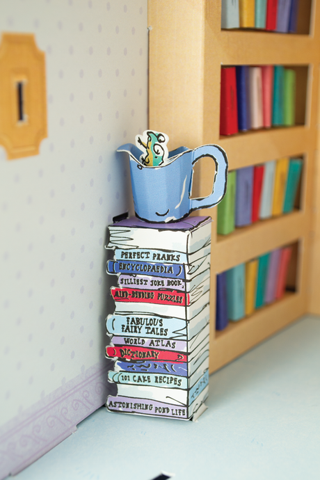 *Wonky* Build Your Own, Roald Dahl 'Matilda' Book Nook