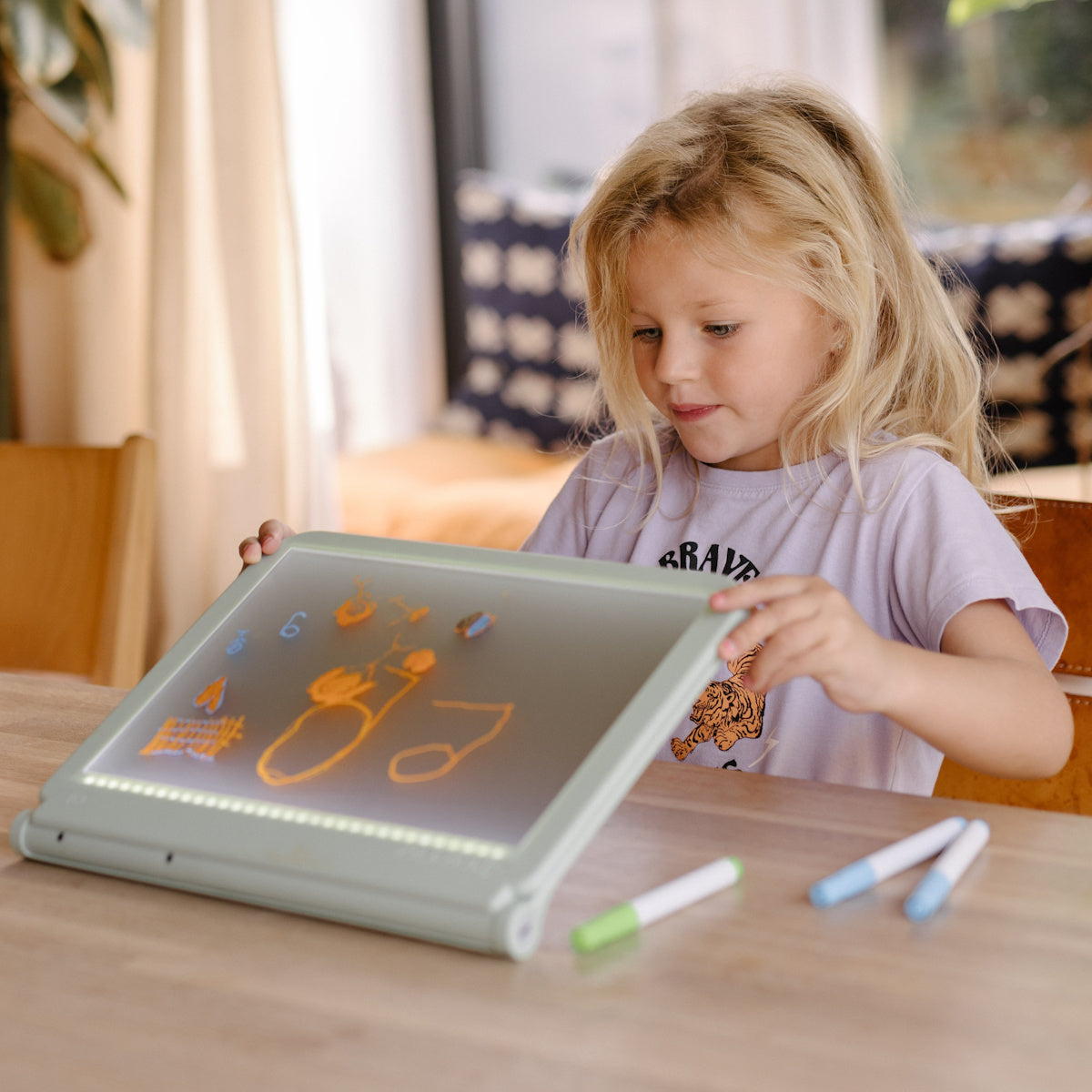 KIDYDRAW PRO - Illuminated Tablet