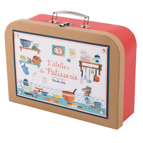 Moulin Roty L'Atelier de Patisserie kids baking set red kraft suitcase carry case with kitchen illustration.
