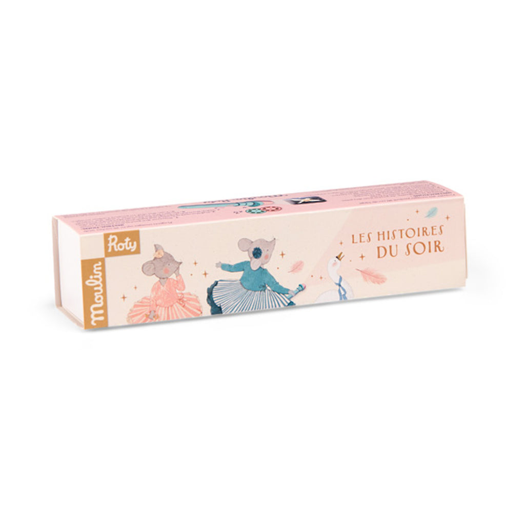 Pink rectangular box featuring whimsical illustrations of mice and a swan in dresses. The text reads "Les Histoires du Soir" with a charming, playful tone.