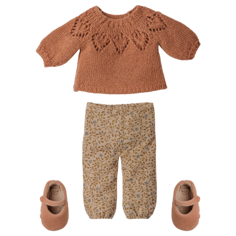 Maileg size 3 doll clothes set featuring a brown knitted sweater, floral patterned pants, and pink shoes.