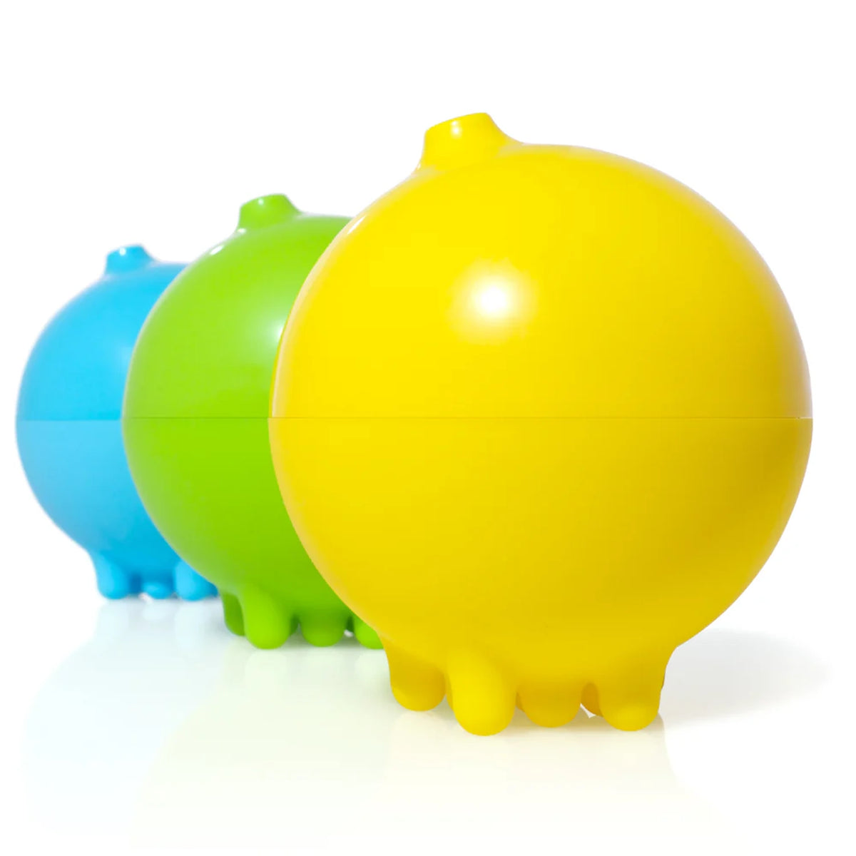 Three vibrant Moluk Plui Rain Cloud bath toys in yellow, green, and blue, teaching physics and water play.