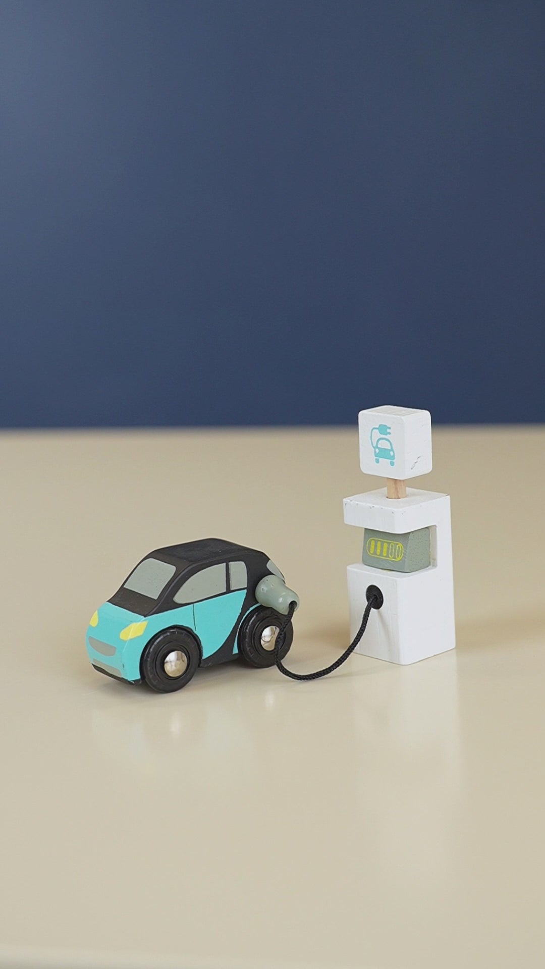 Tender Leaf Smart Car Set