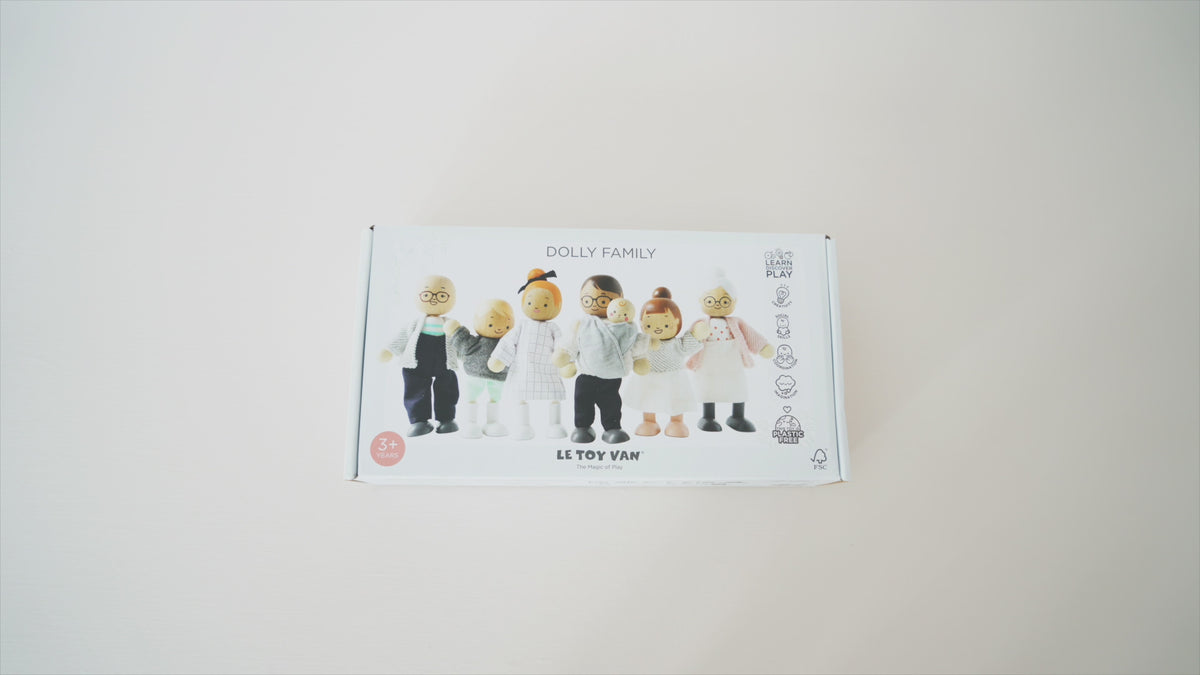 Dolls House Family - 7 Piece