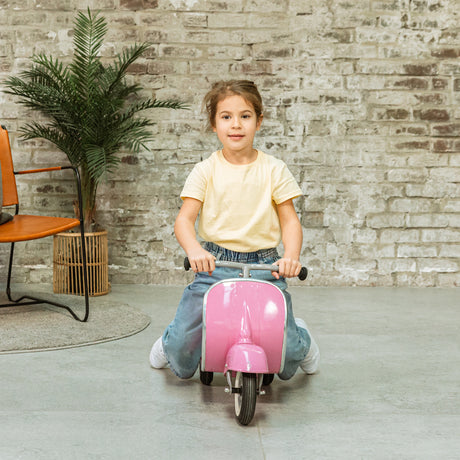 Primo Classic Italian Ride On Scooter - Pink