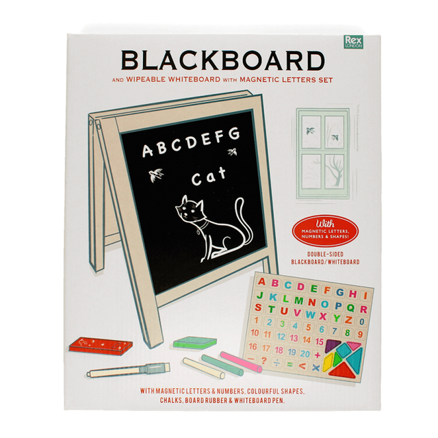 Front packaging of a tabletop blackboard and whiteboard set featuring product details and accessories.